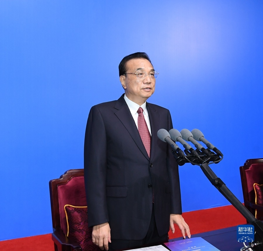 9月27日晚，中華人民共和國第十四屆運(yùn)動(dòng)會(huì)在陜西西安閉幕。中共中央政治局常委、國務(wù)院總理李克強(qiáng)出席閉幕式并宣布運(yùn)動(dòng)會(huì)閉幕。新華社記者 申宏 攝