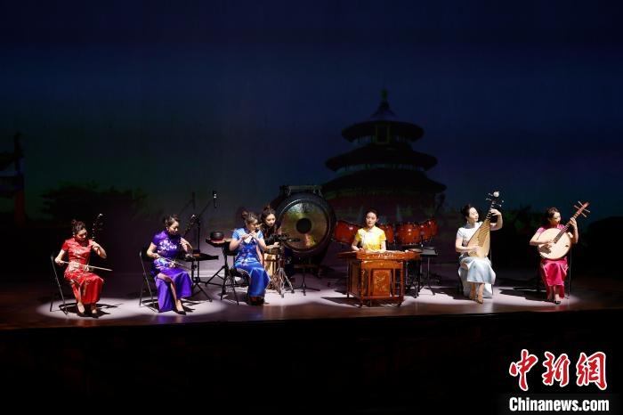 6日，“相約北京”奧林匹克文化節(jié)暨第22屆“相約北京”國(guó)際藝術(shù)節(jié)在京開(kāi)幕?！?lt;a target='_blank' href='/'>中新社</a>記者 富田 攝