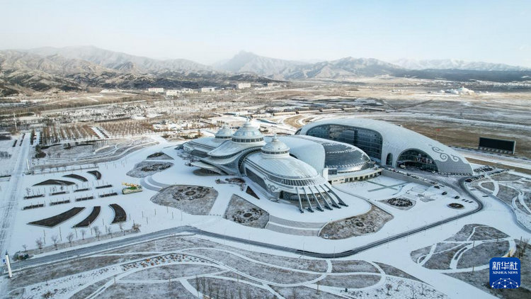 1734940174409963.jpg 體育運(yùn)動(dòng)中心.jpg