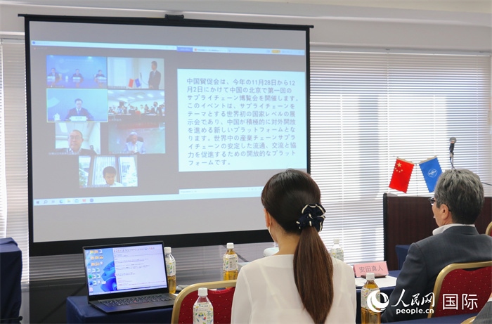 中國貿(mào)促會副會長柯良棟視頻致辭。人民網(wǎng) 許可攝