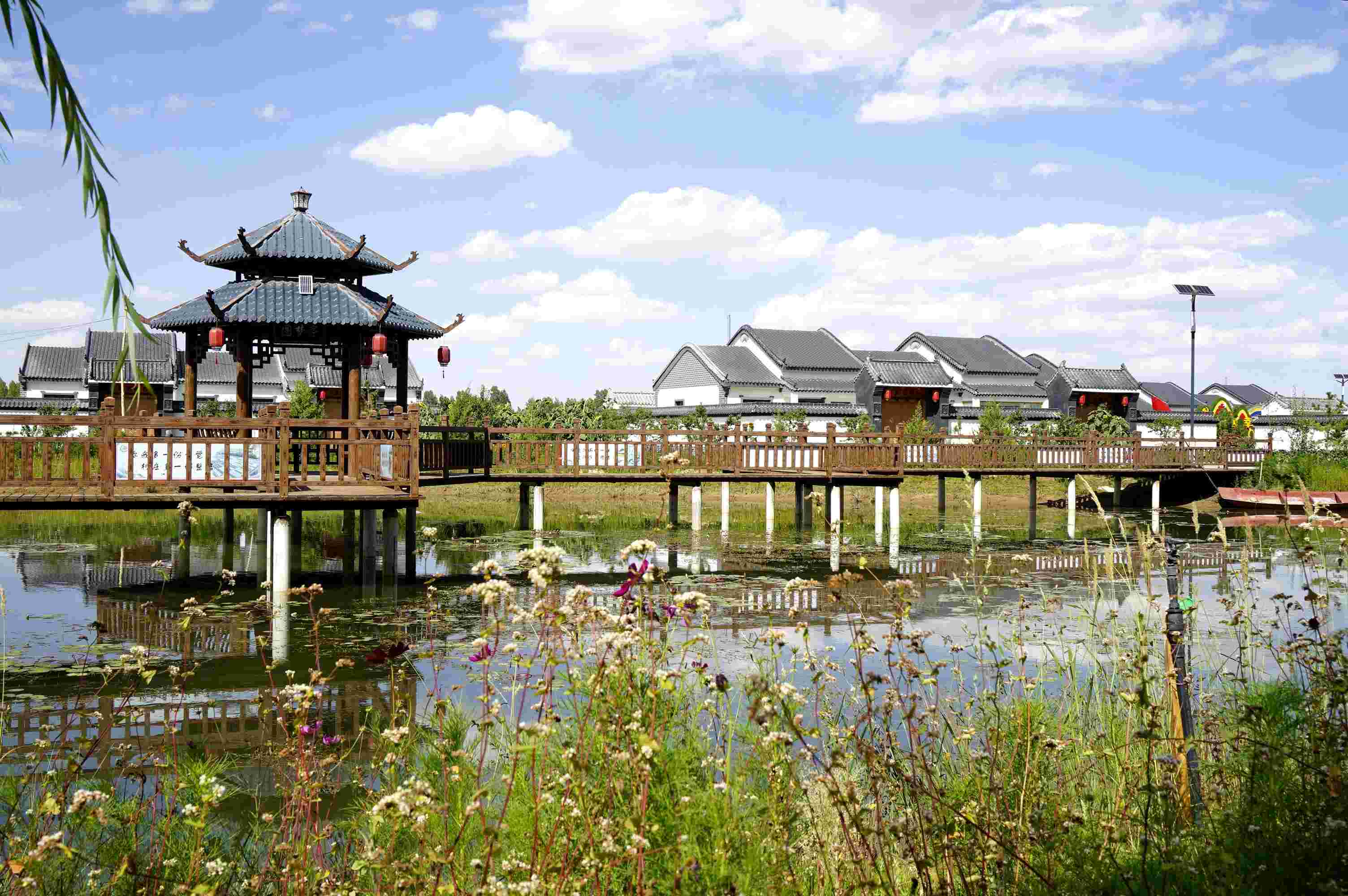 黃家堡村，筑夢新居。張文博攝