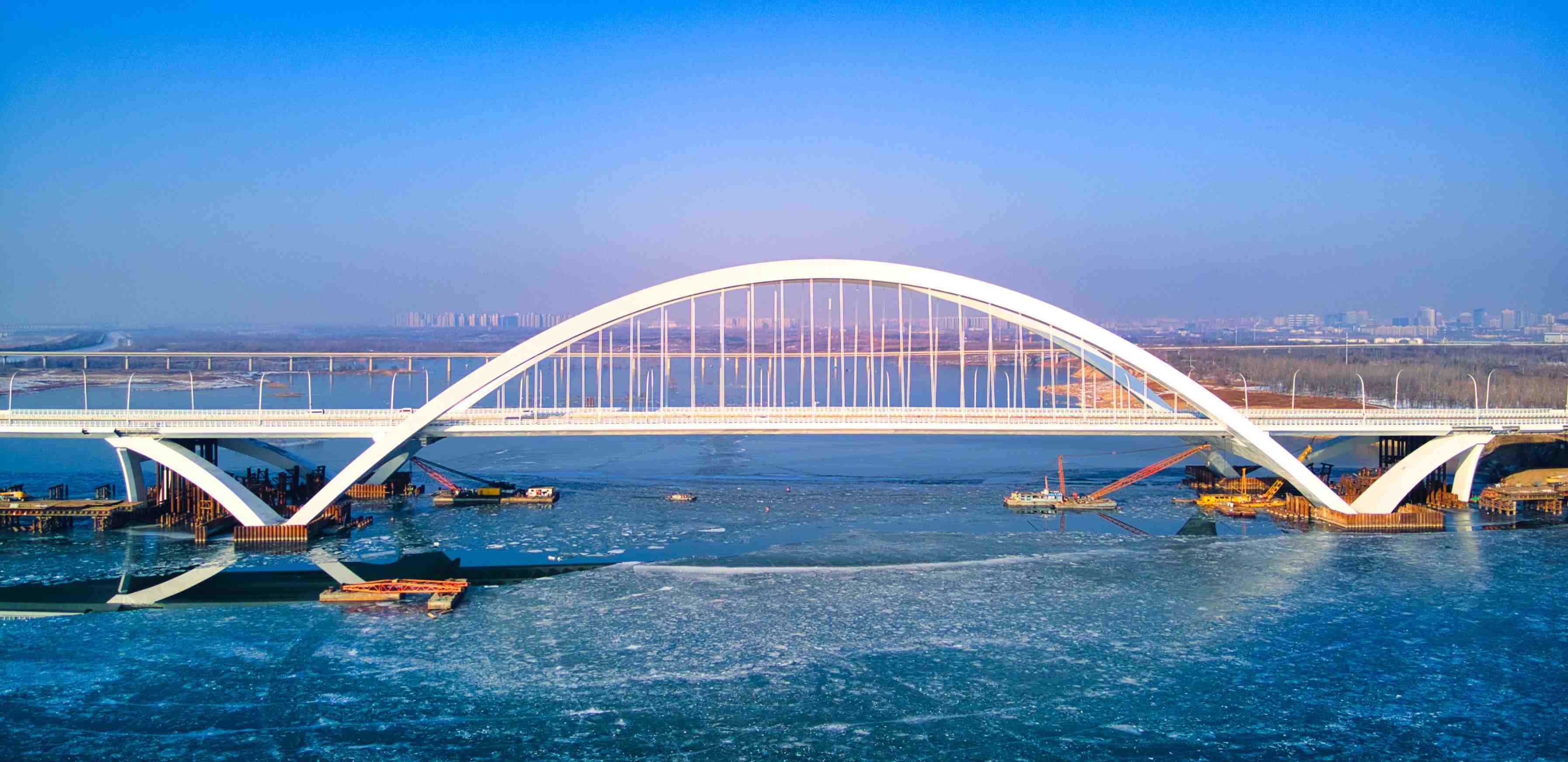 開(kāi)通后的京雄大橋。受訪方供圖