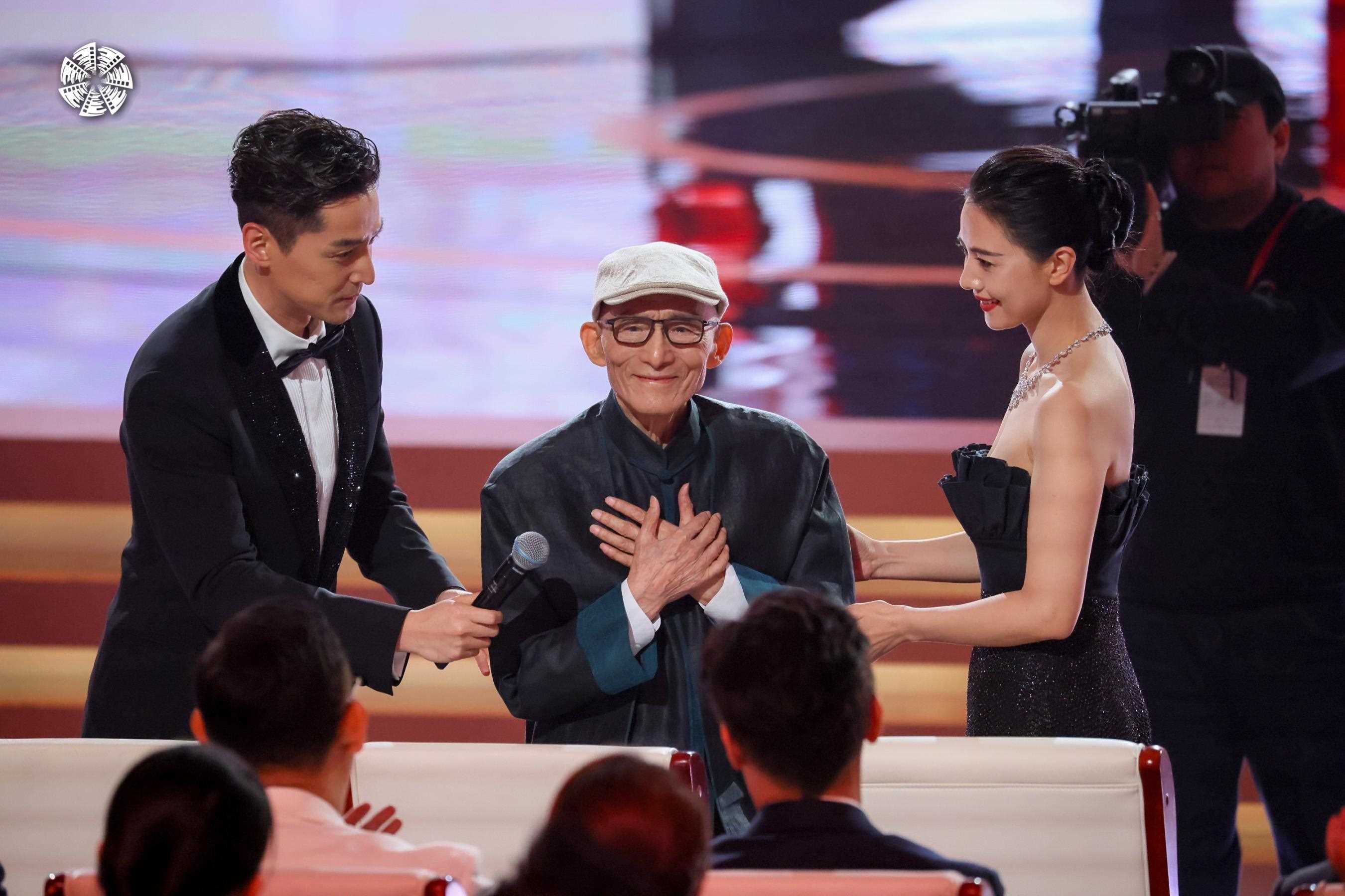 從左到右依次為演員胡歌，演員游本昌，演員高圓圓。主辦方供圖