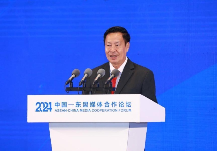 坡西·喬馬尼馮致辭。中國外文局供圖