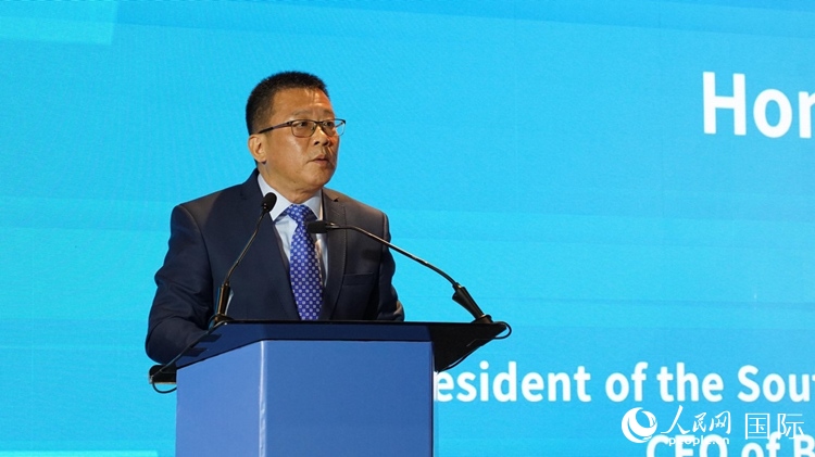 張朝陽(yáng)會(huì)長(zhǎng)致辭。人民網(wǎng) 劉暢攝