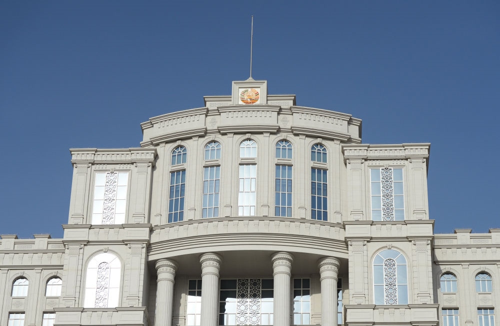 這是在杜尚別拍攝的塔吉克斯坦政府大樓。