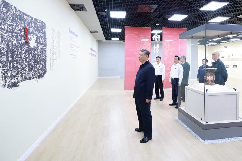 △2024年9月10日，習近平總書記來到陜西寶雞市參觀寶雞青銅器博物院。